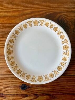 Vintage Corelle Butterfly Gold Dinner Plate | Corning Livingware | 10¼"